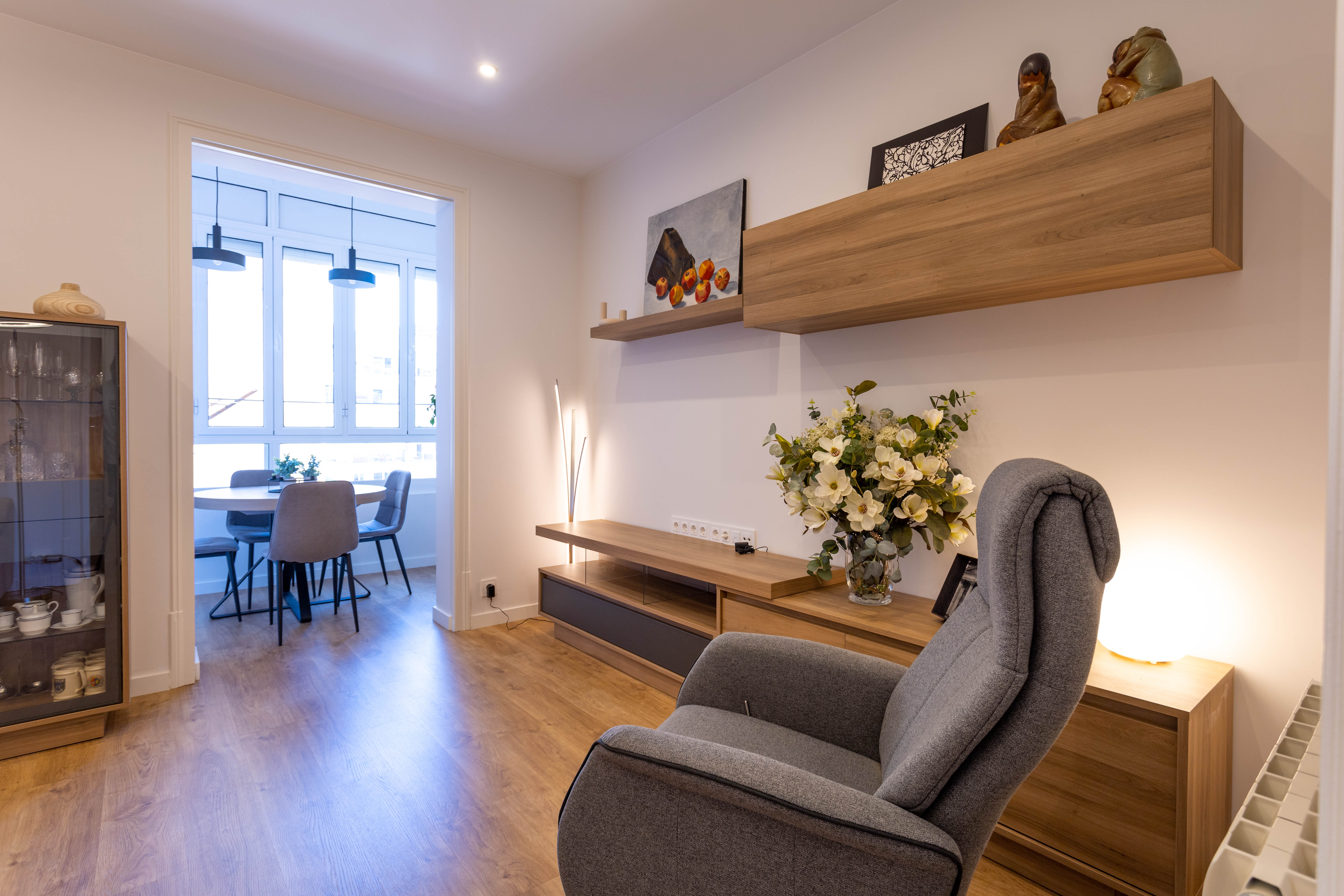 Salón reformado en proyecto integral